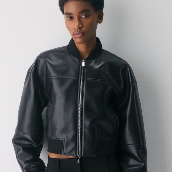 Aritzia Jackets & Blazers - Aritzia Black Vegan Leather Synergy Bomber Jacket CURRENT XS